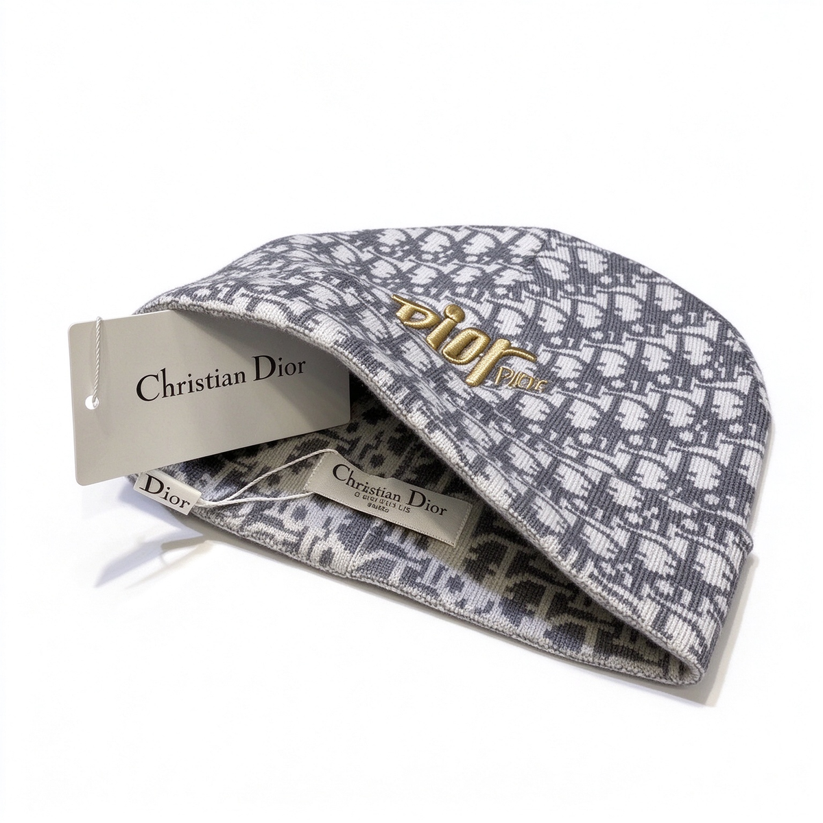 Dior Style Oblique Knit Beanie – Grey & White Monogram Jacquard Cold Weather Hat with Gold Embroidered Dior Paris Logo, Luxury French Designer Winter Wool Cap for Men & Women